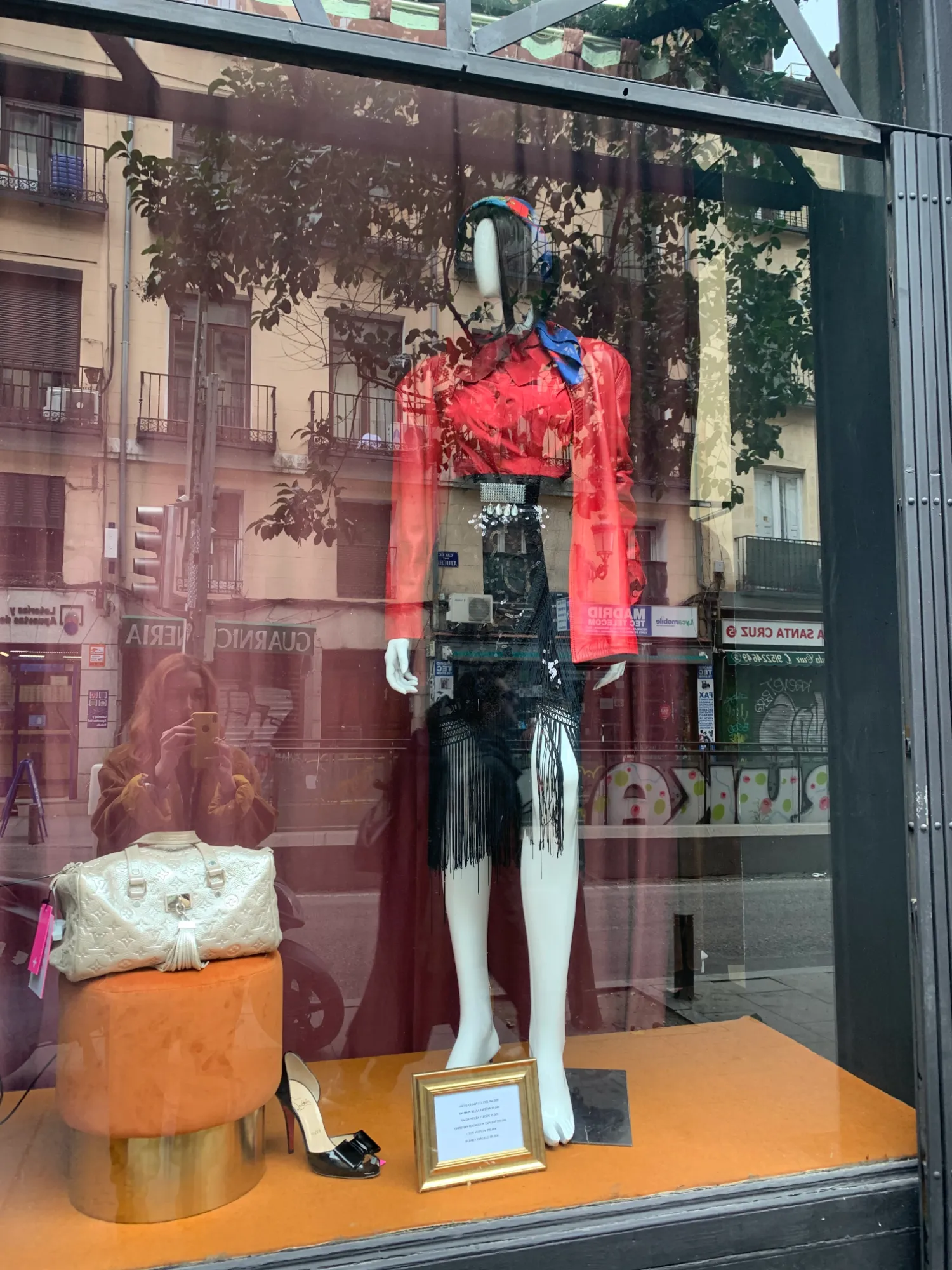 Window dresser