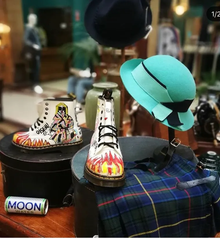 Window dresser
