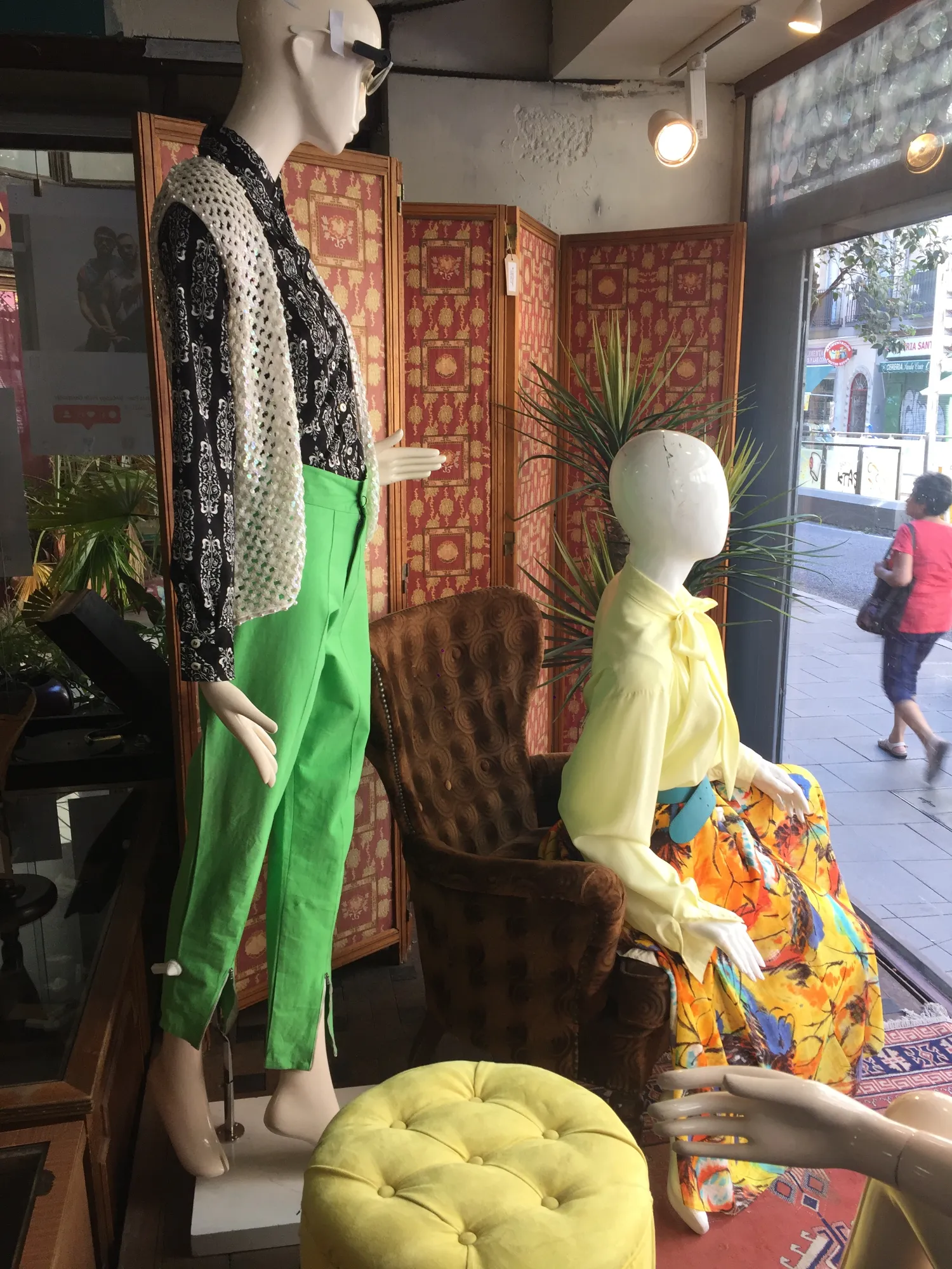 Window dresser